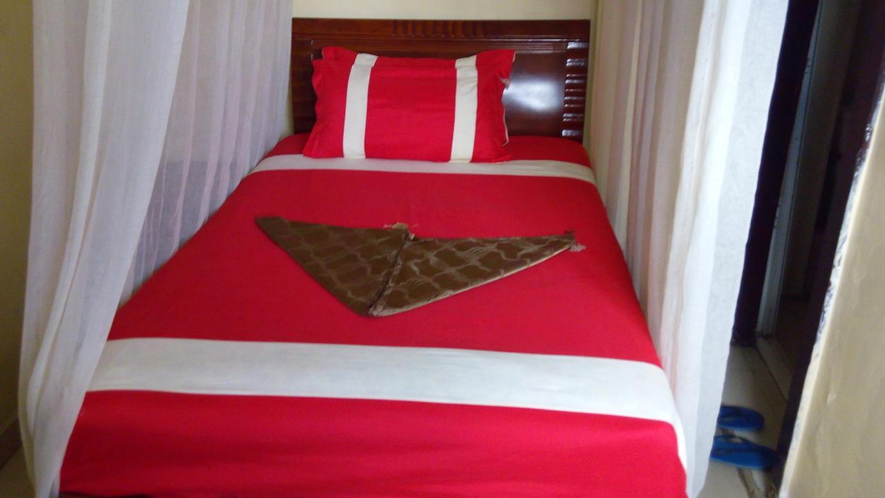 Royal Palm Hotel And Suites 나쿠루 외부 사진